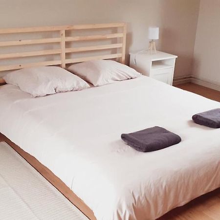 Les 3 Mesanges Apartment Живерни Екстериор снимка