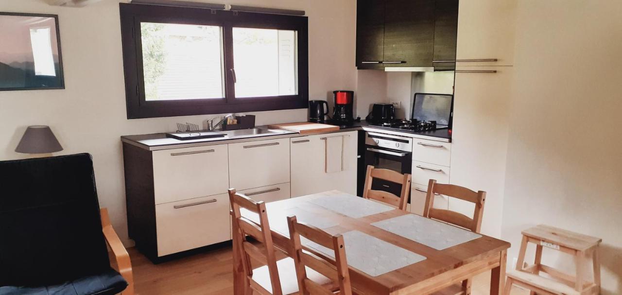Les 3 Mesanges Apartment Живерни Екстериор снимка